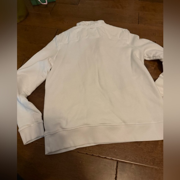 Vineyard Vines Pullover - Picture 2 of 4